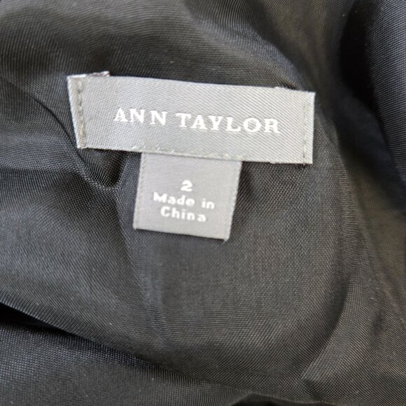 Ann Taylor Textured Striped Fit & Flare Double V-Neck Dress Size 2 - Picture 3 of 8